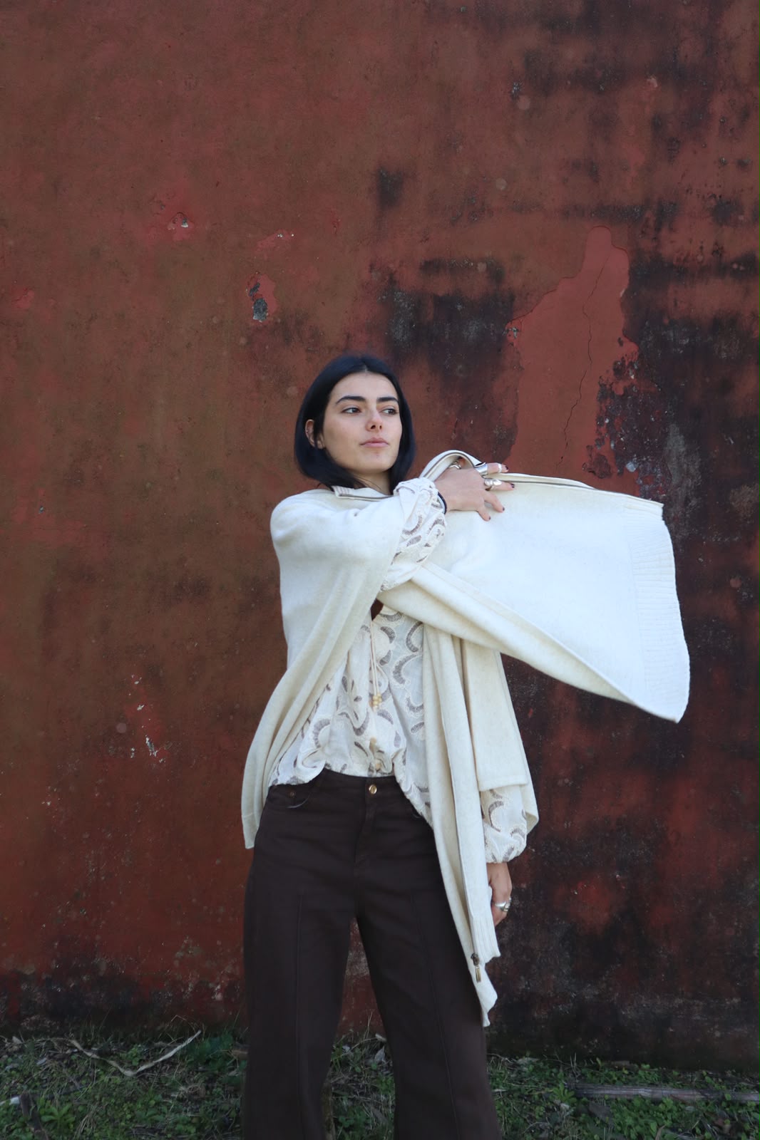 Ruana Avelino Cruda