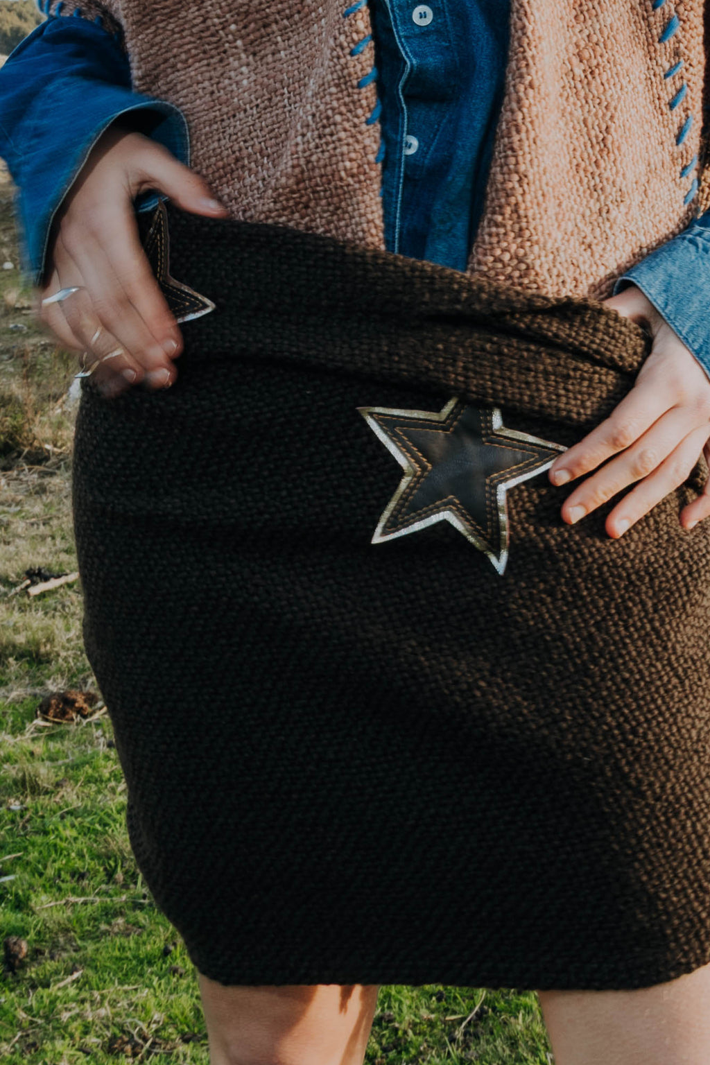 Ruana Mila Chocolate con Estrellas