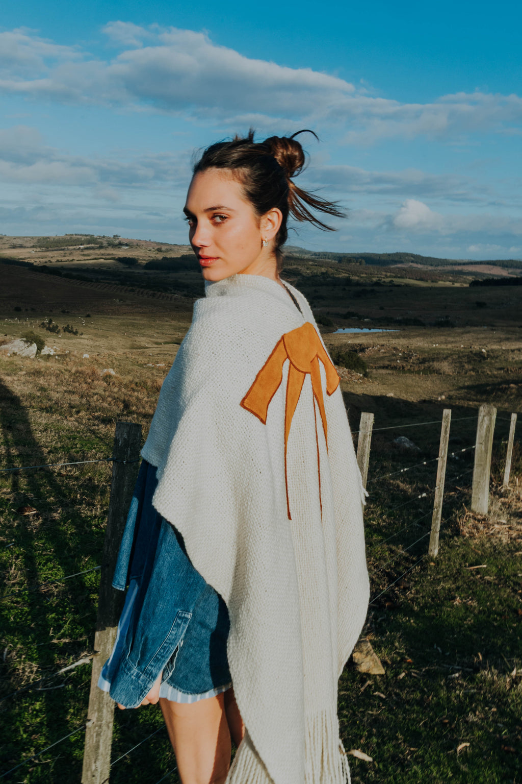 Ruana Mila Cruda con Sol