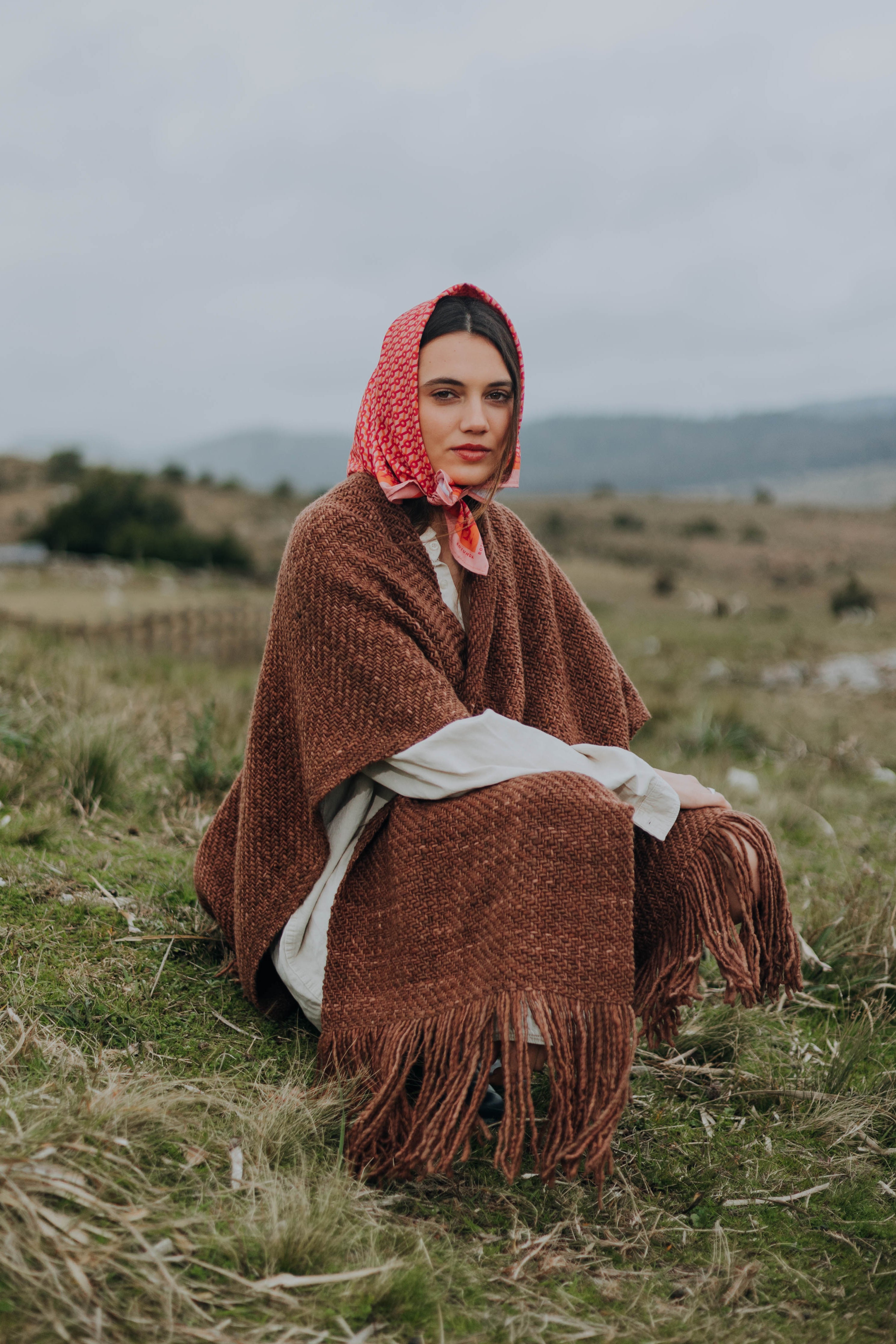 Ruana Rústica Gruesa Marrón