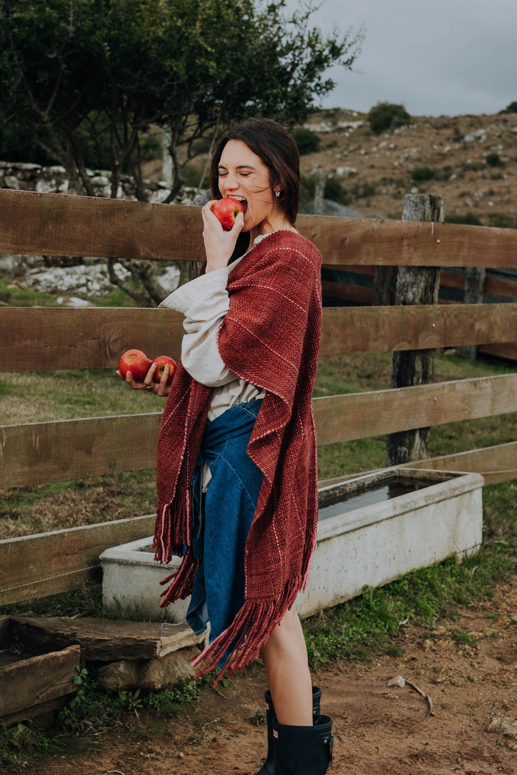 Ruana Rústica Fina Vino con Rosado