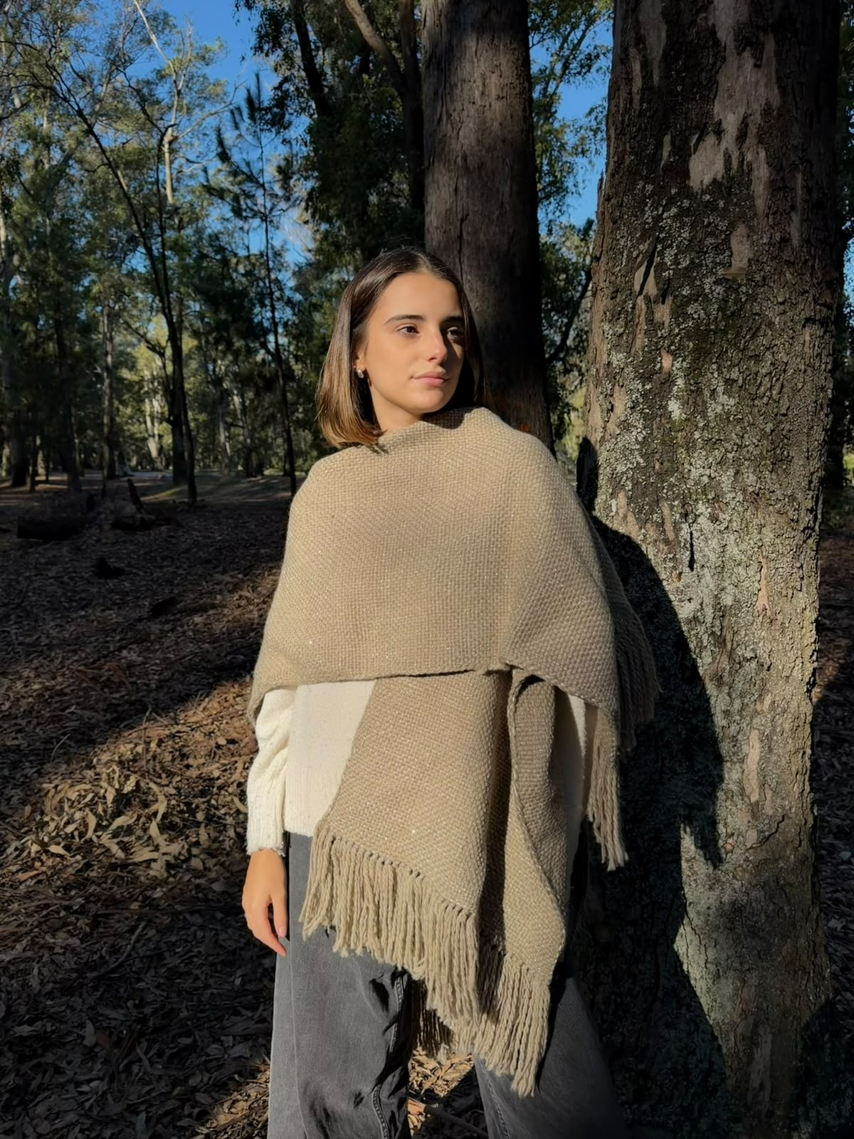 Ruana Amelia Beige con Brillo