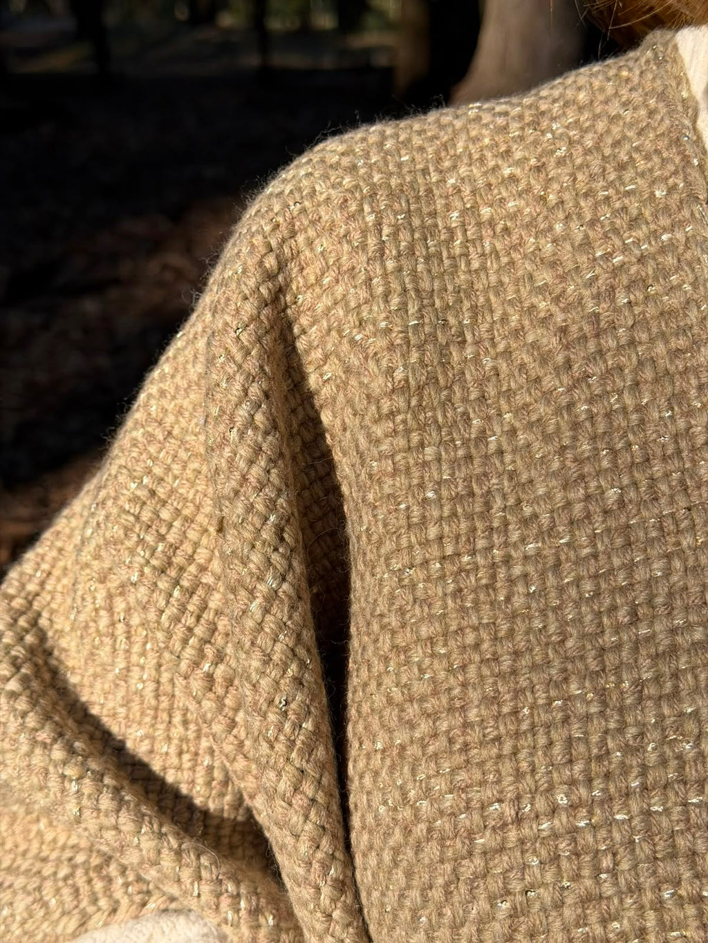 Ruana Amelia Beige con Brillo
