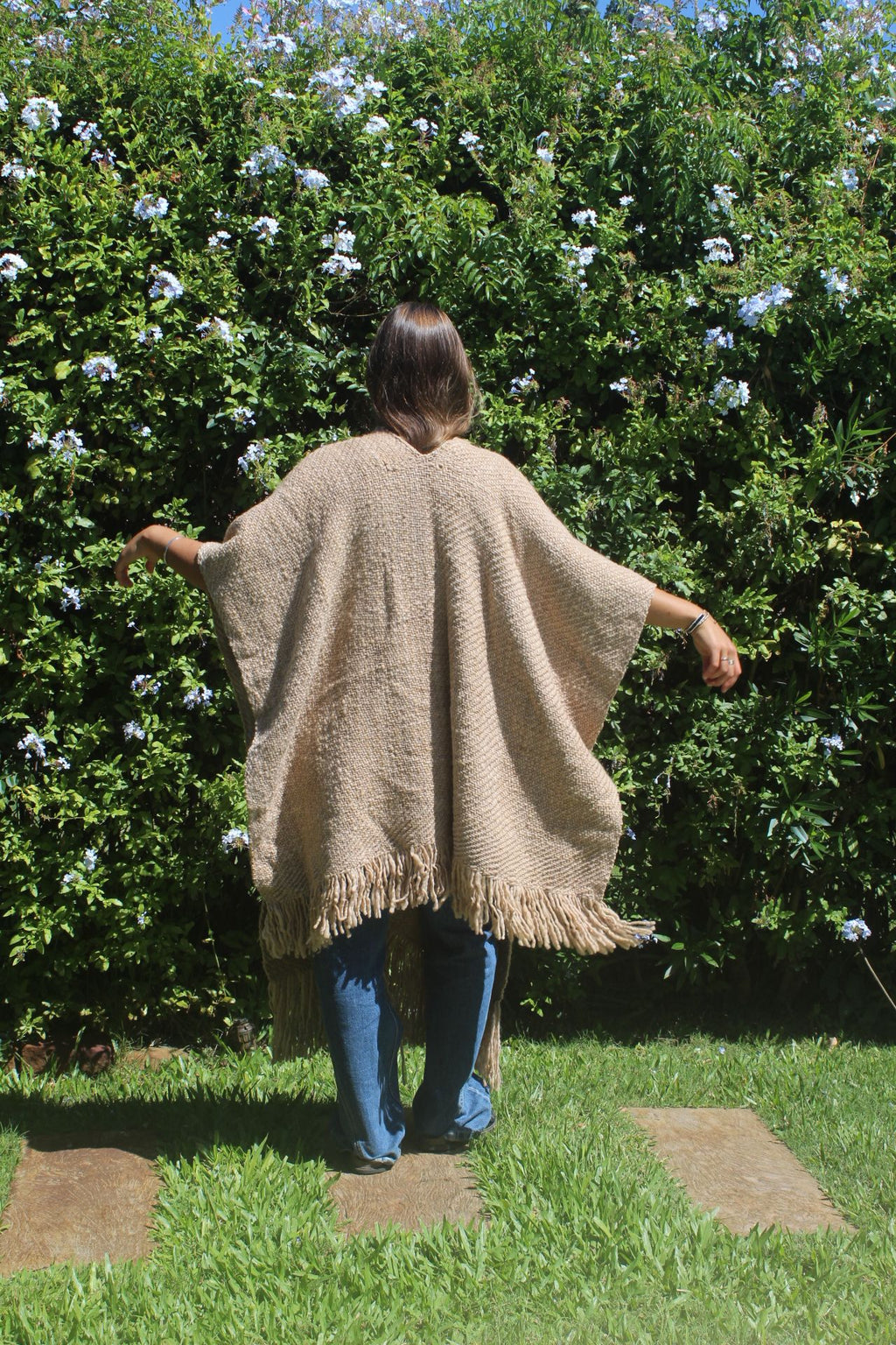 Ruana Rústica Gruesa Beige