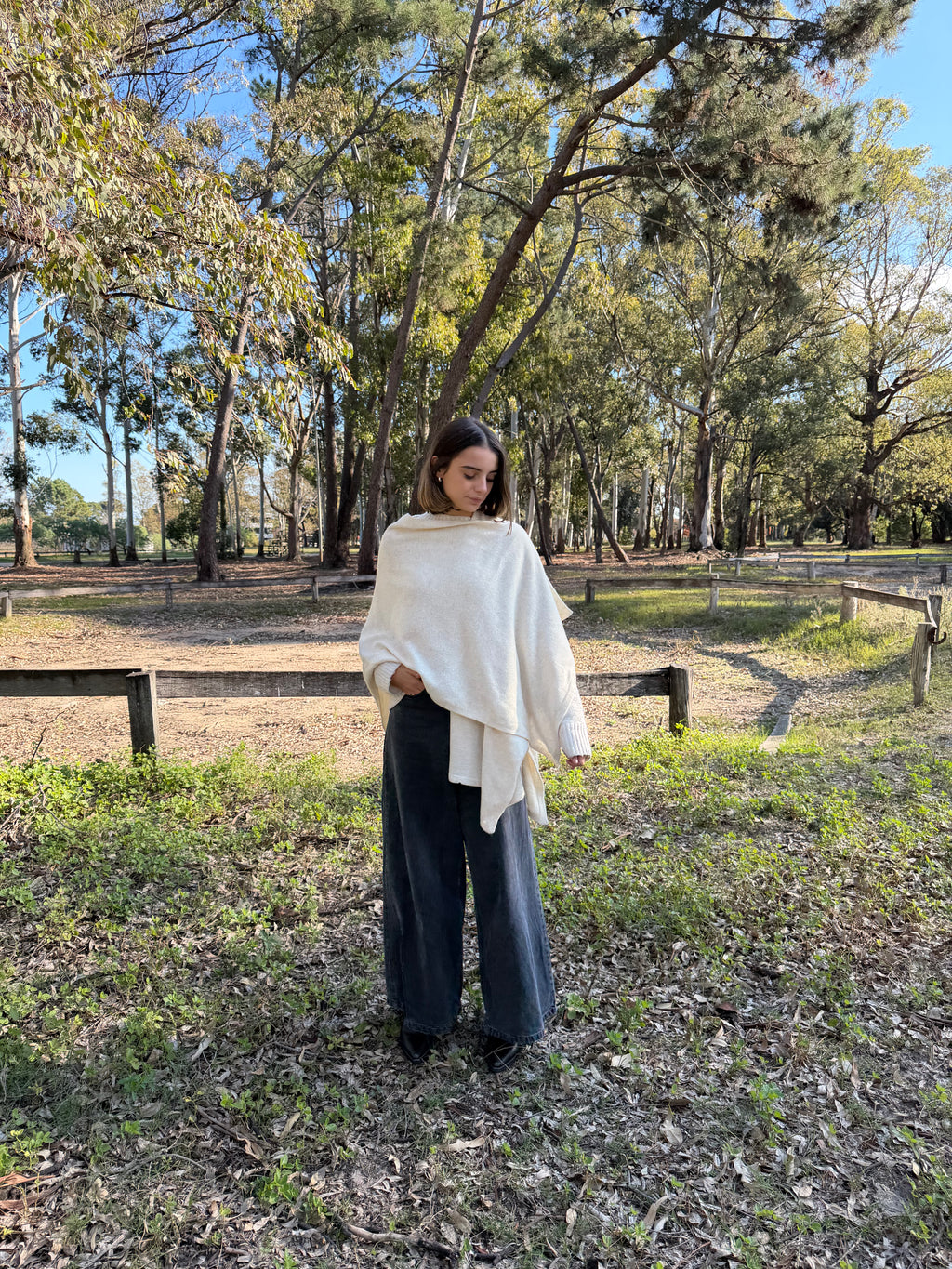 Ruana Moura cruda